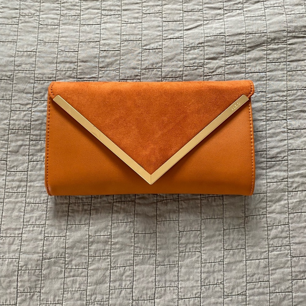 Aldo Clutch NWT